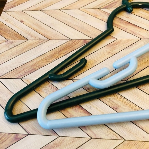 Vintage Swivel Head Plastic Hangers Set of 2 - Picture 4 of 6